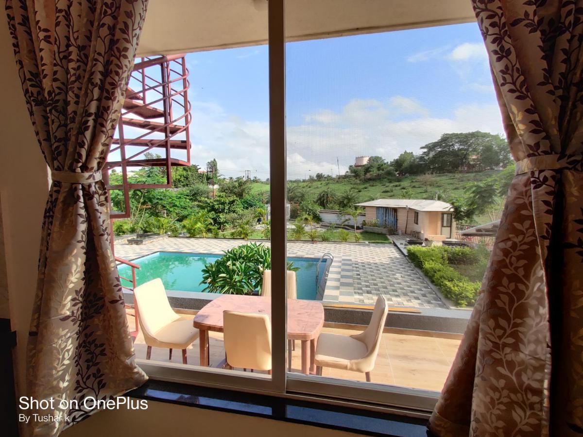 Royal Meadows Igatpuri 2Bhk Poolside Villa Exterior photo