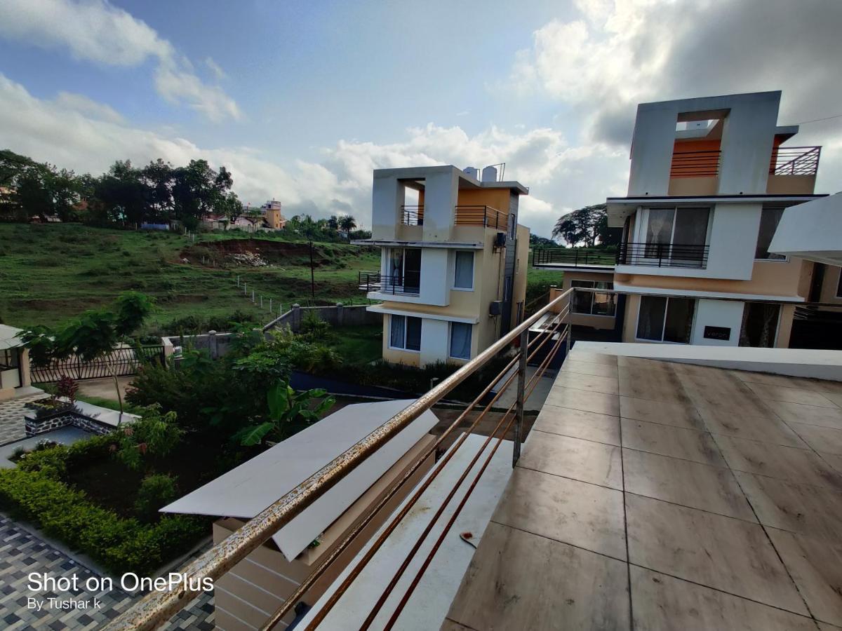 Royal Meadows Igatpuri 2Bhk Poolside Villa Exterior photo